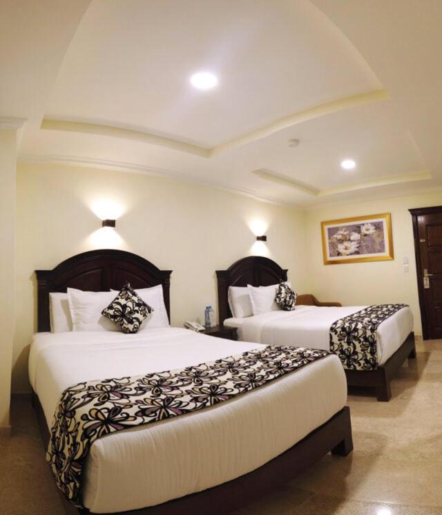 Real De La Pena Hotel 2 Ezequiel Montes Luaran gambar